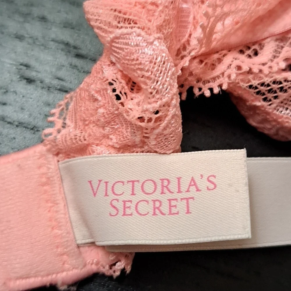 Victoria's Secret Push up lace padded bra size 34C - Picture 12 of 13